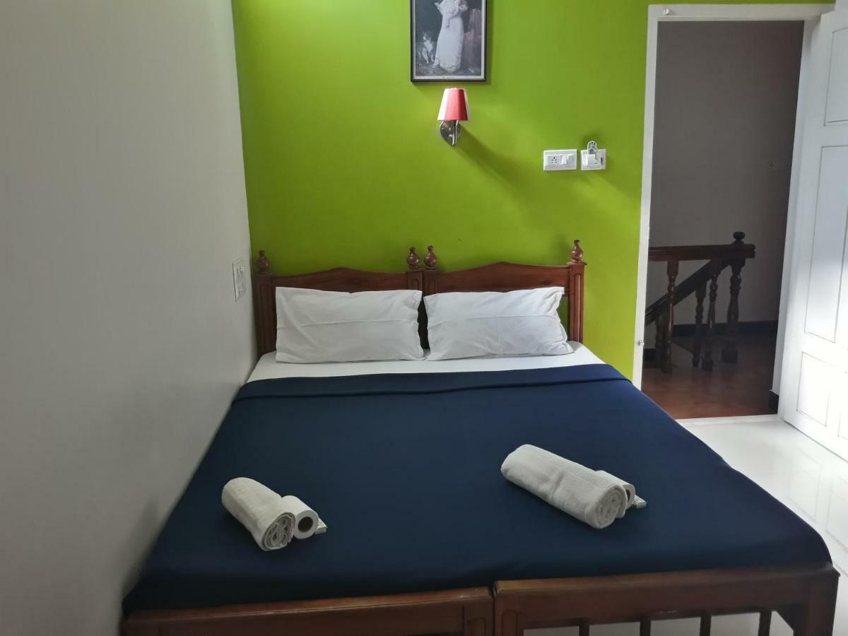 Seaway'S Inn Kochi Екстер'єр фото